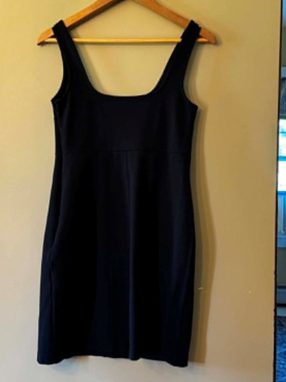 LOFT Black Sleeveless Stretch Dress — Size 2 - Picture 2 of 3